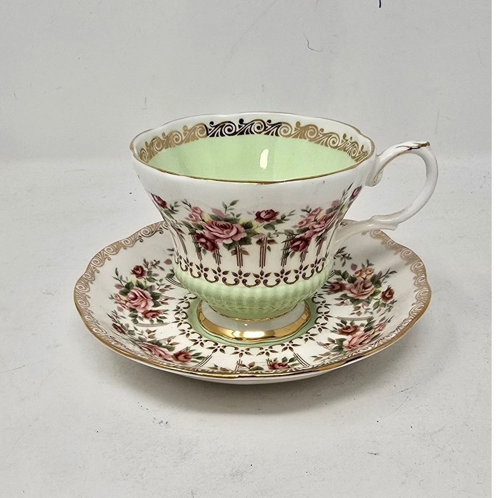 Royal Albert‎ "Green Park" series teacup saucer set Victorian England